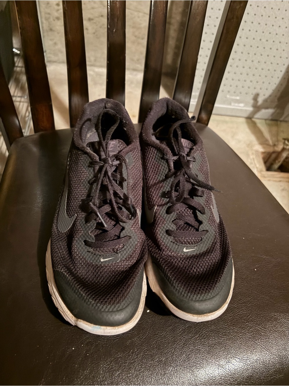Nike women’s Black Athletic Running Shoes